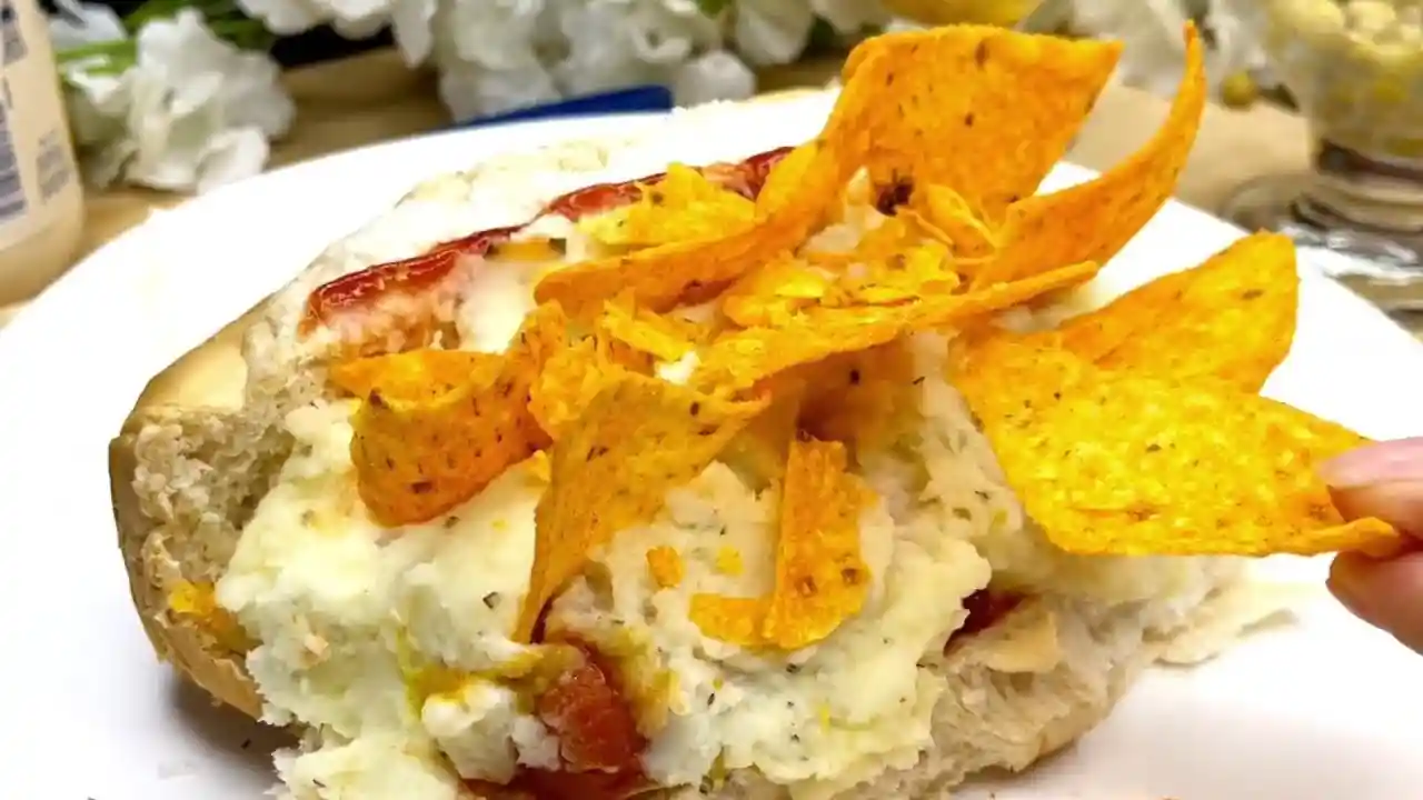 Como fazer cachorro quente com Doritos Receitas da Internet