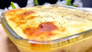 Escondidinho de linguiça