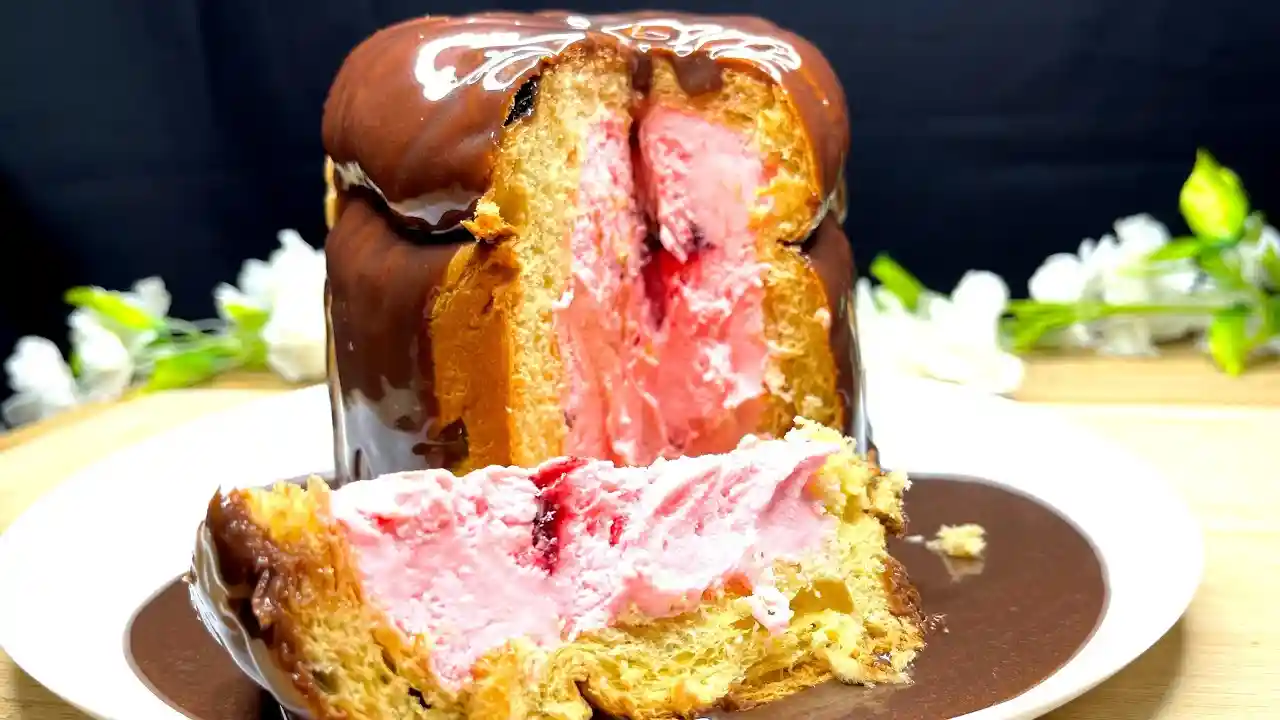 Panetone Recheado com Sorvete 1 Panetone Recheado com Sorvete