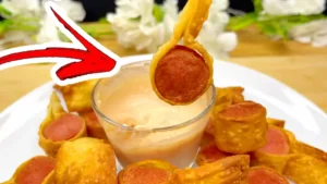 SALSICHA Enrolada com massa de PASTEL – Receitas da Internet